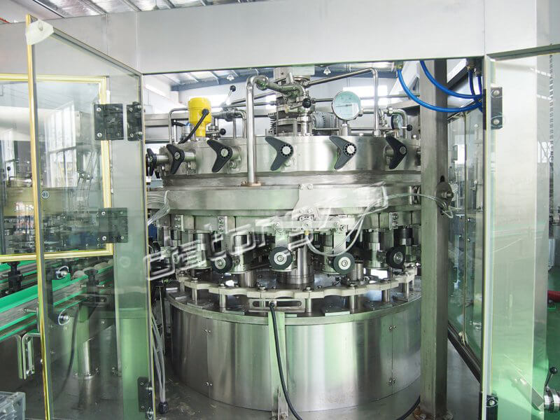 Aluminum Can Filling Machine For Carbonated Drinks