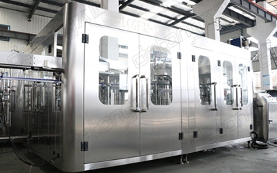  Carbonated Drink Filling Machine