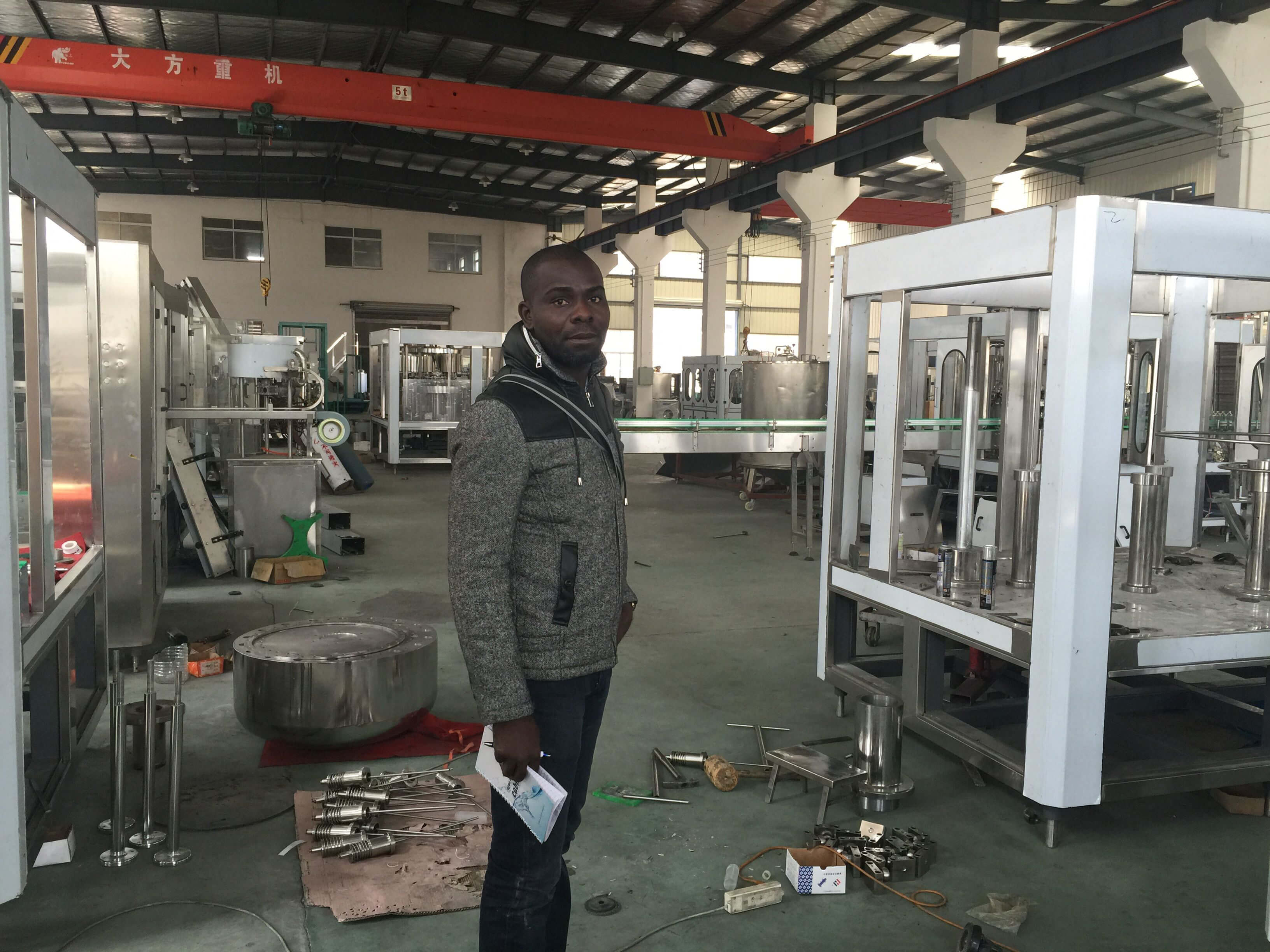 angola customer visiting our factory .jpg