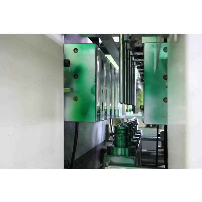 6 Cavity Automatic PET Plastic Bottle Making Machine