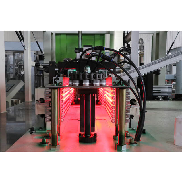 Blow Molding Machine For PET Plastic Bottle