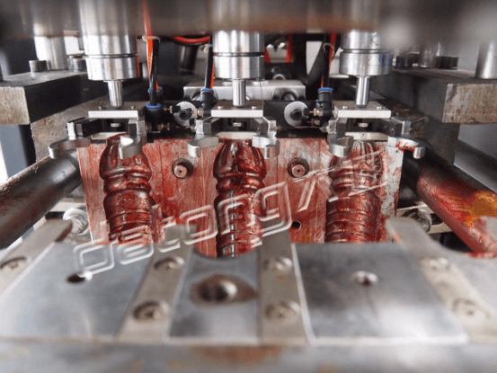 Bottle Blow Molding Machine